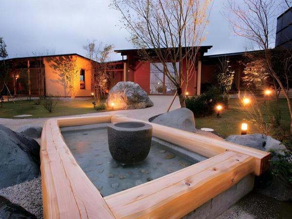 Na fotografii je vidět objekt Kyoto Keburikawa Hotel nacházející se ve městě Noma-naka.