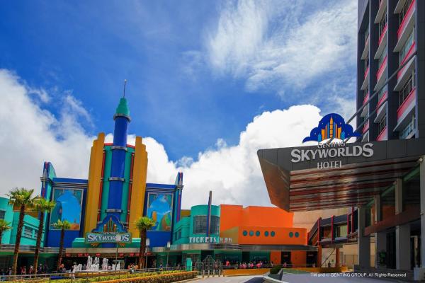 Theme Park Hotel