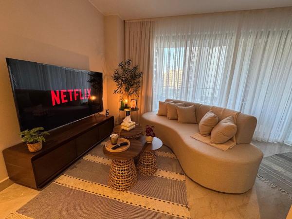 Φωτογραφία 1: Chic & Cozy Studio at ZED Towers in Sheikh Zayed