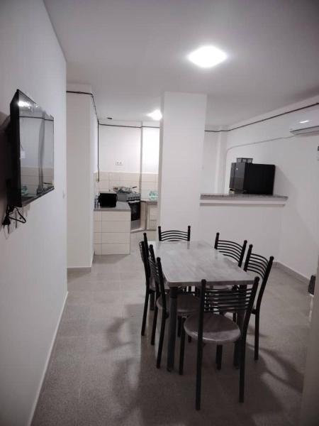 La photo montre l'objet Résidence les phares situé dans la ville de Ghazaouet.