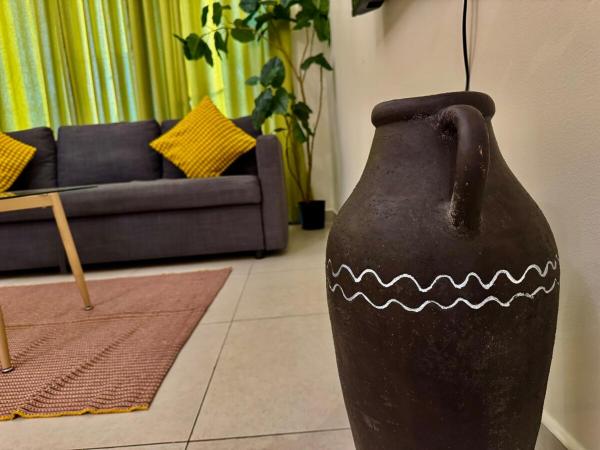 A la foto es mostra l'objecte Jaddaf NS Building situat a la ciutat de Dubai.
