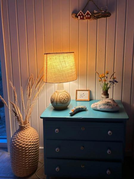 A la foto es mostra l'objecte Cosy, Traditional Summer House Close To The North Sea situat a la ciutat de Fjerritslev.