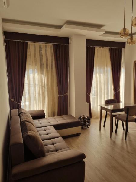 A la foto es mostra l'objecte Gratia Apartments situat a la ciutat de Dragomance.