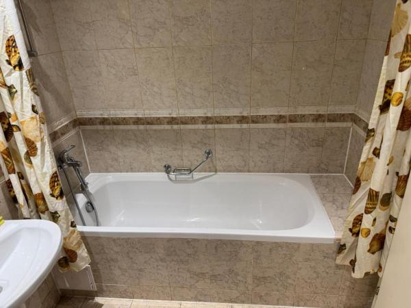 Zdjęcie 2: Studio in Miramar Palace