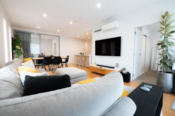Stylish Urban Retreat in the Heart of Grafton, Auckland
