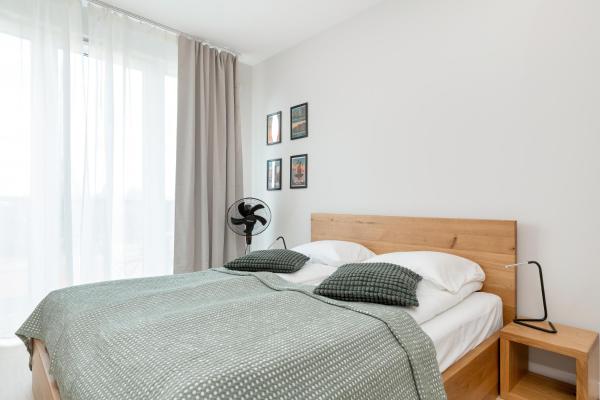 Bright Studios near Motława River in Gdańsk by Noclegi Renters, Gdańsk
