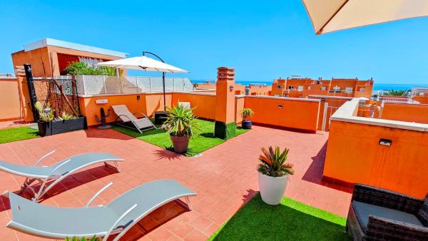 写真にはモハカル市にあるEspectacular Atico en Mojácar Playaが写っています。