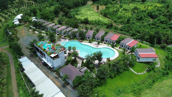 Hidden Leaf Resort