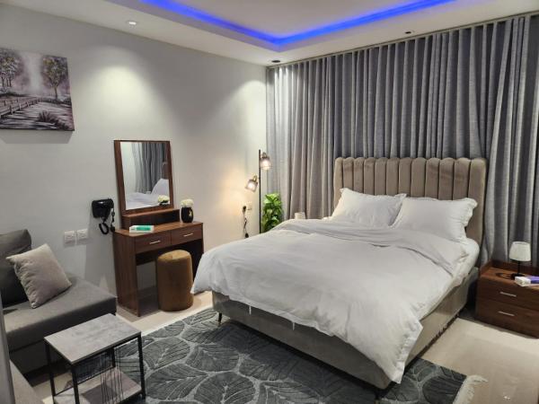 A la foto es mostra l'objecte Mini sute plus situat a la ciutat de Riad.