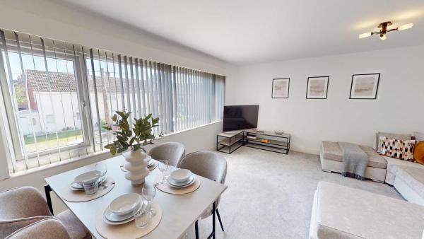 10 Mins to Airport Movie-Ready WM Parking, Liverpool