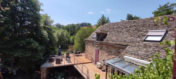 Na zdjęciu widoczny jest obiekt Le Moulin de Benechou położony w mieście Olemps.