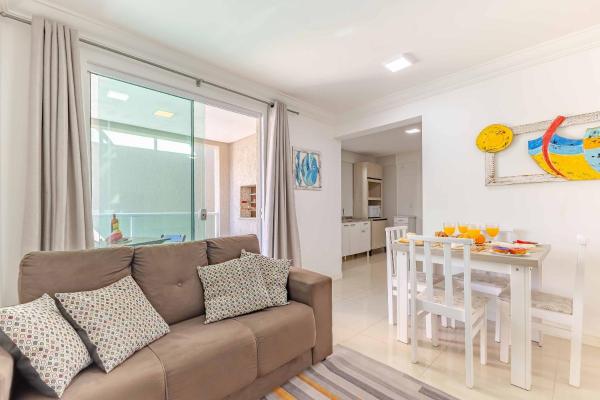 A la foto es mostra l'objecte Confortável e Econômico: Apartamento em Bombas situat a la ciutat de Bombas.