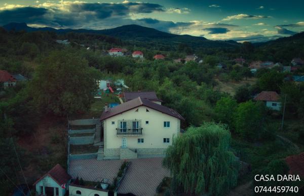A la foto es mostra l'objecte Casa Daria situat a la ciutat de Budeni.