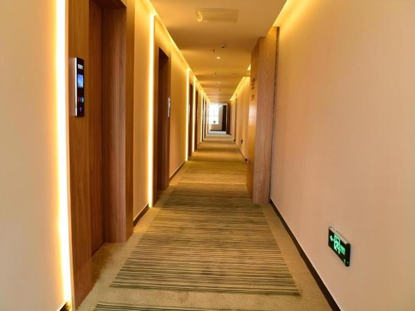 A la foto es mostra l'objecte GreenTree Inn Xingta Songjing Street Financial Center situat a la ciutat de Nanhe.