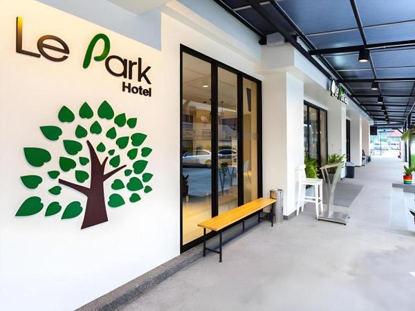 Auf dem Foto ist das Objekt Le Park Hotel in der Stadt Thung Song zu sehen.