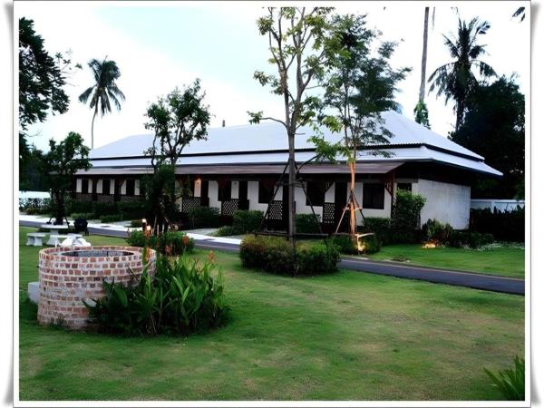 照片显示了位于Prachuap Khiri Khan市的Pilton Resort物件。