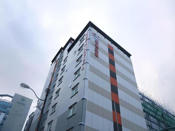 På billedet ses objektet Huen Hotel Gimhae beliggende i byen Kimhae.