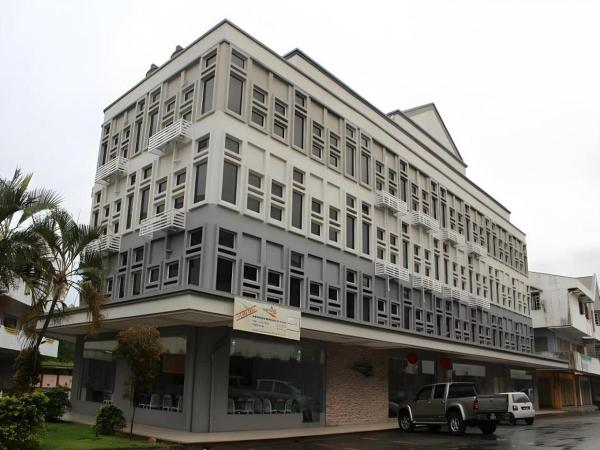 写真にはInanam市にあるHotel Puri 36が写っています。