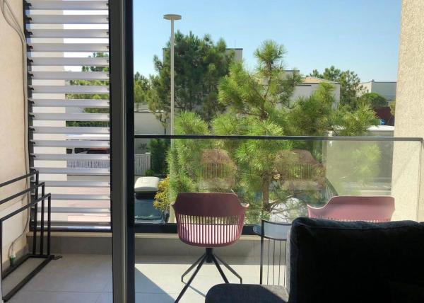 Na fotografii je vidět objekt Vala Mar Apartment, Gjiri i Lalzit, bookable for 2 weeks nacházející se ve městě Drač.