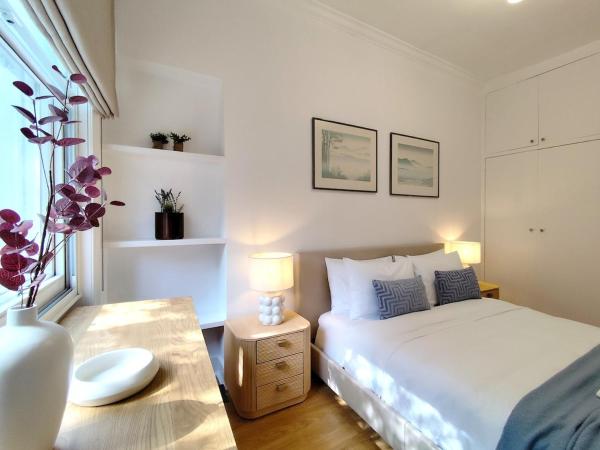 Foto 2: Flat A - Montagu St Residence