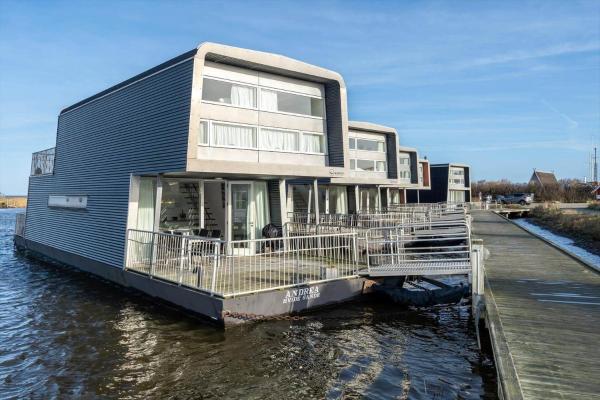 A la foto es mostra l'objecte 791-Hvide-Sande-Ae-Gammel-Havn-43 situat a la ciutat de Hvide Sande.