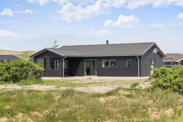 A la foto es mostra l'objecte 421-Hvide-Sande-Granvej-26 situat a la ciutat de Hvide Sande.