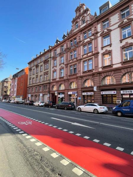 Zentrale 1 Zimmer Wohnung mit Küche, Frankfurt am Main