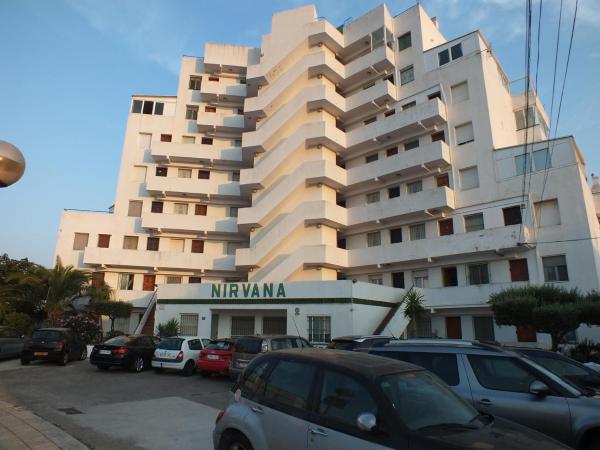 A la foto es mostra l'objecte Apartamento en Roses con Piscina Comunitaria y Vista a la Costa - ES-204-44 situat a la ciutat de Roses.