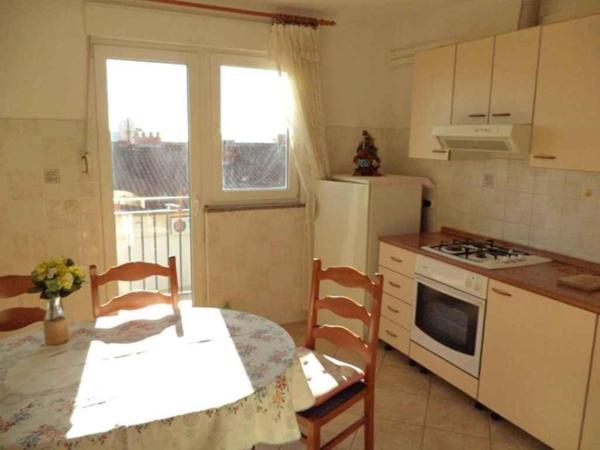 Na zdjęciu widoczny jest obiekt Two-Bedroom Apartment in Pula II położony w mieście Veruda.