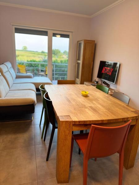 Na fotografii je vidět objekt KIDO Apartments Lalëz Durrës nacházející se ve městě Lalëz.