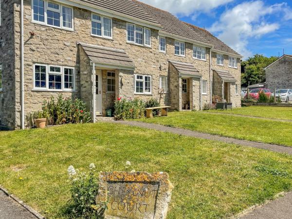 På billedet ses objektet West Lulworth Apartment beliggende i byen Wareham.