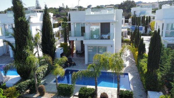 A la foto es mostra l'objecte Too Coool Villa Milos Lifestyle situat a la ciutat de Protaras.