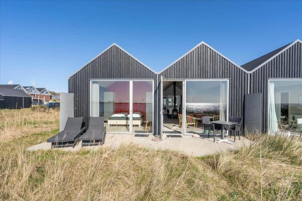 A la foto es mostra l'objecte 705-Hvide-Sande-Slusen-5 situat a la ciutat de Hvide Sande.