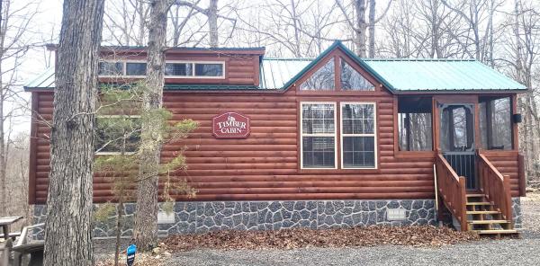 A la foto es mostra l'objecte The Timber Cabin situat a la ciutat de Maumee.