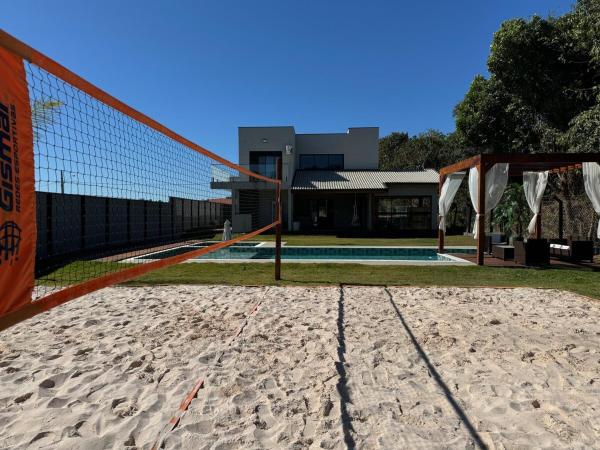 På billedet ses objektet Linda casa de campo moderna 90 km de SP beliggende i byen Tuiuti.