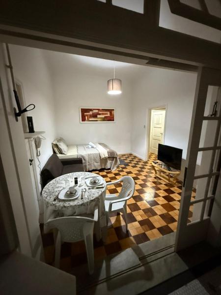 A la foto es mostra l'objecte Apartamento dentro do Palacio Quitandinha situat a la ciutat de Petrópolis.