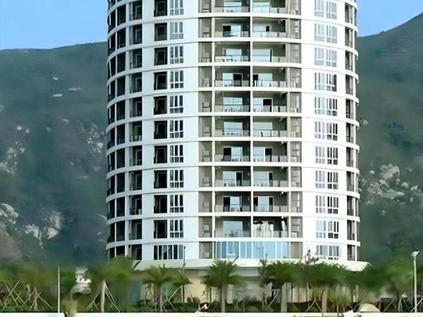 På billedet ses objektet Guangdong Workers Santorium-Sea Side Park K Building Hotel beliggende i byen Pinghai.