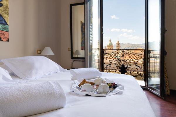 Nella foto è visibile l'oggetto Hotel Ambasciatori situato nella città di Palermo.