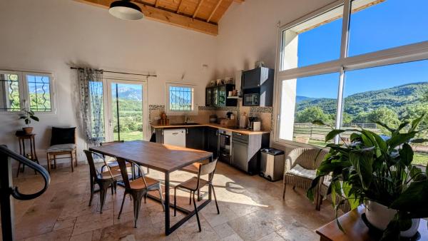A la foto es mostra l'objecte La Ferme du Bonheur situat a la ciutat de Aspremont.