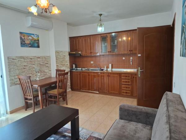 Nella foto è visibile l'oggetto Cozy apartment in the City Center situato nella città di Shkodër.