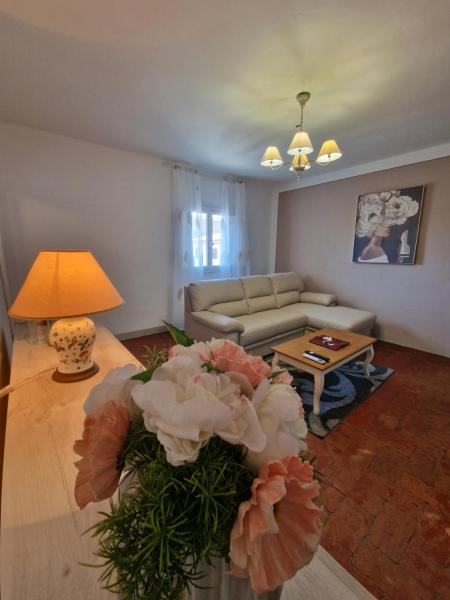 写真にはチェルタルド市にあるLa casa di Claudia - Certaldoが写っています。