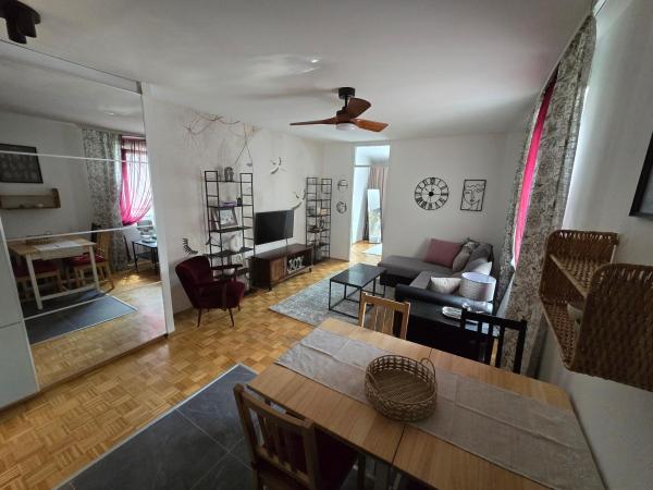 Bloom Stay - Stylish Apartment With Free Parking - Belgrado