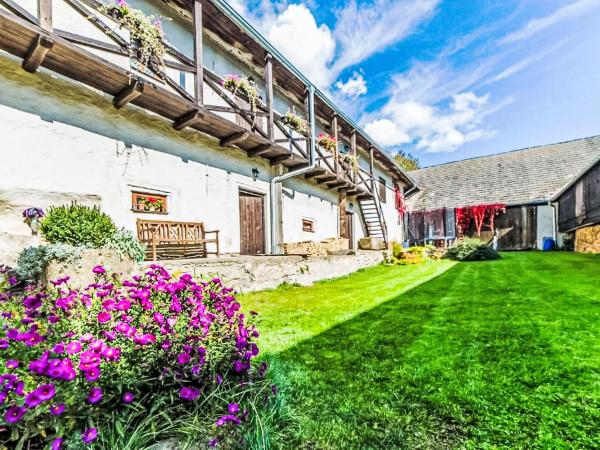 A la foto es mostra l'objecte Apartment Spacious in Farmhouse by Interhome situat a la ciutat de Hory.