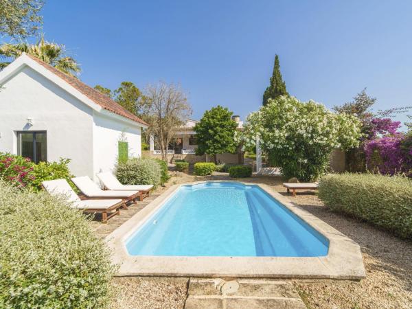 Στη φωτογραφία φαίνεται το αντικείμενο Holiday Home Es Camp Jeu by Interhome που βρίσκεται στην πόλη Lloret de Vistalegre.