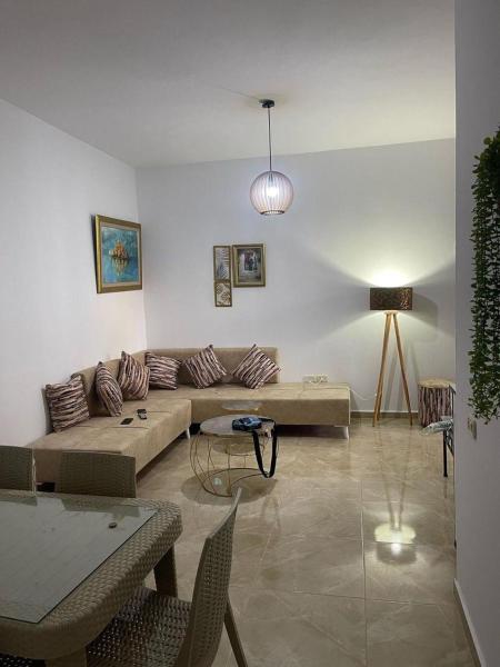 Na zdjęciu widoczny jest obiekt Casa del Mar Rafraf położony w mieście Rafrāf.
