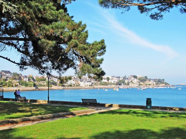 På billedet ses objektet Apartment Le Prince Noir by Interhome beliggende i byen Dinard.