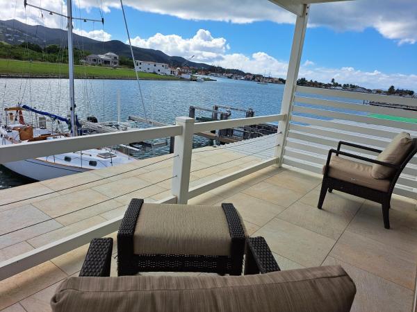 Contemporary 2BR Villa in Jolly Harbour