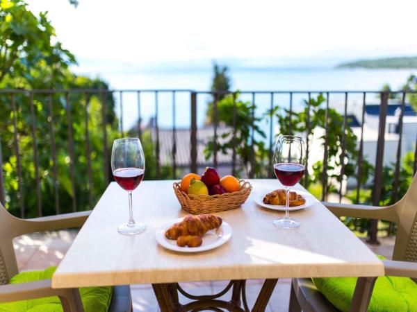 Apartment In Njivice - Insel Krk 27659 - Cres Island, Croatia