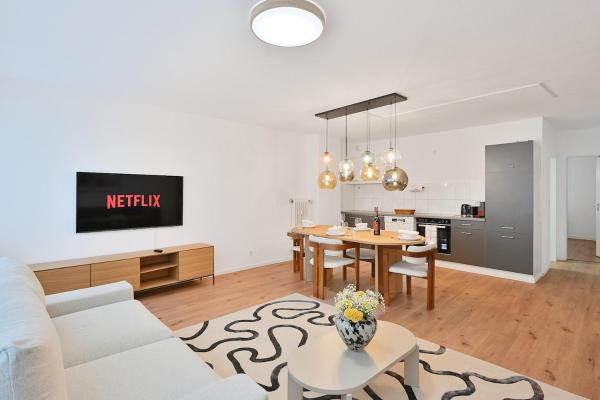Bright & Cozy 2-Room Comfort in Central Wuppertal City Center With Kitchen, Free Wifi, Wuppertal