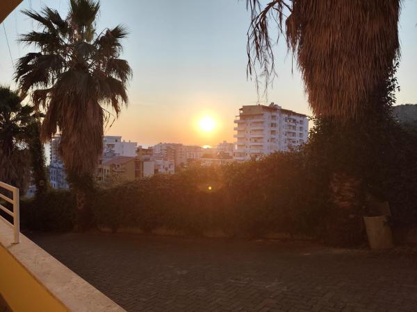 Na fotografii je vidět objekt Lovebania nacházející se ve městě Durrës.